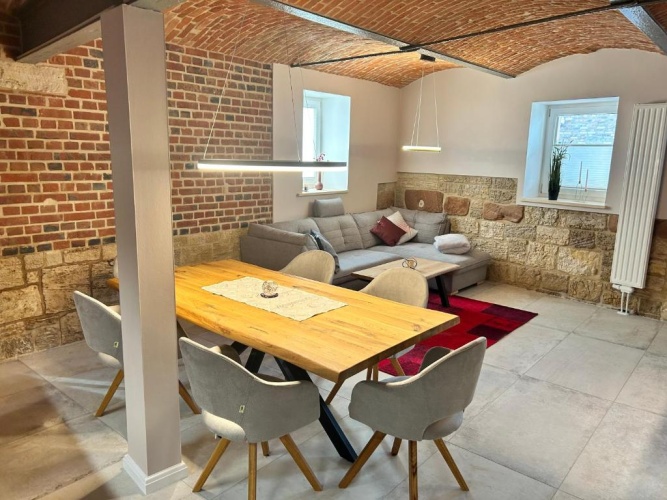 Deluxe Apartment