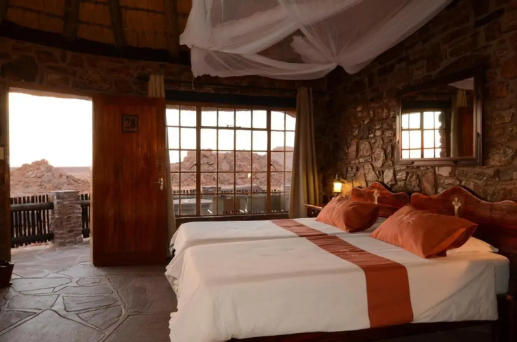 Canon Lodge
