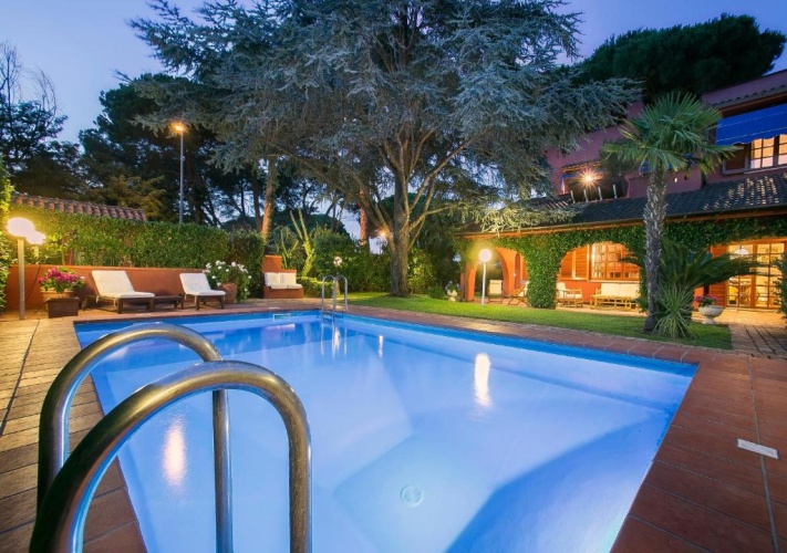 3 Bedrooms Villa