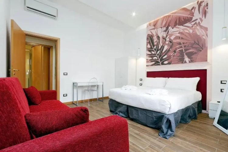 Style Apartment Julia 50 mt from Colosseum