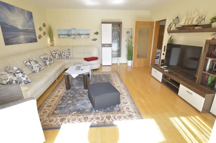 3 Bedrooms Apartment with balcony