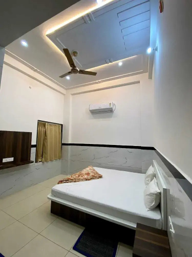 Shree Radhe Radhe Palace