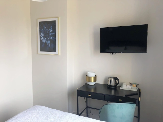 Standard Double room with city view