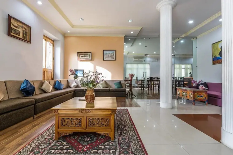 Reenam Hotel