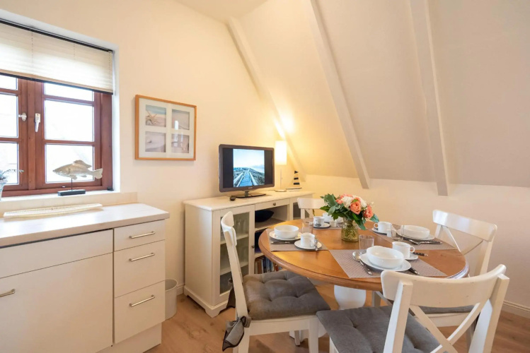 Haus Mittelstr Whg 3 OG links