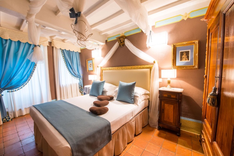 Standard Double room with balcony