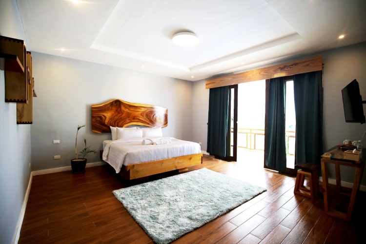 Quadruple Suite