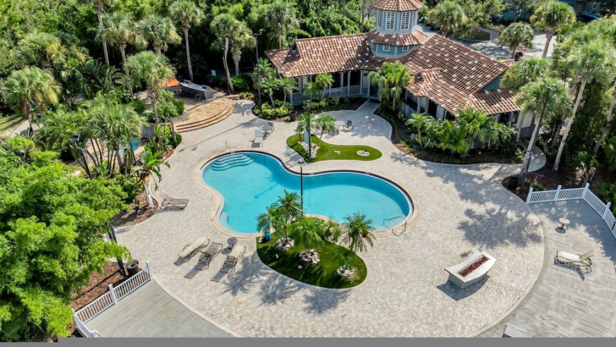 Modern 2BR Pool Gym Pet-friendly 12