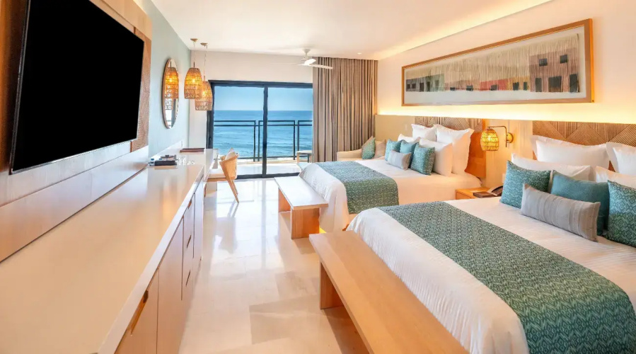 Deluxe Double Suite with ocean view