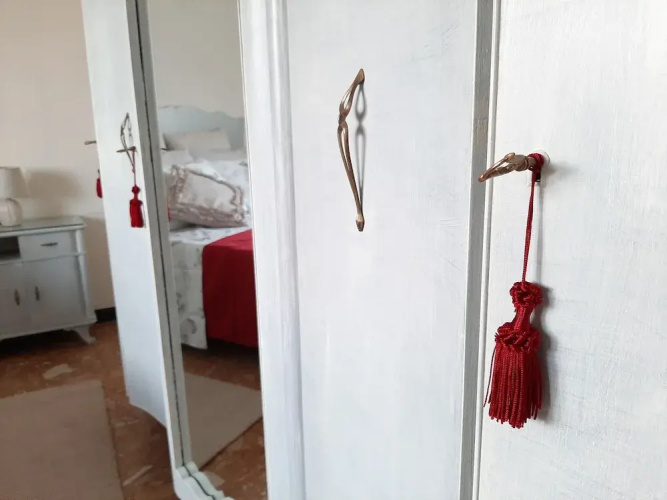 Aliki Houses
