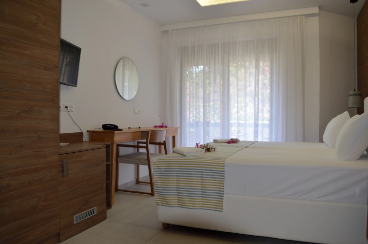 Fevro Hotel