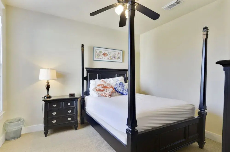 Beach Blast 3 Br home by RedAwning