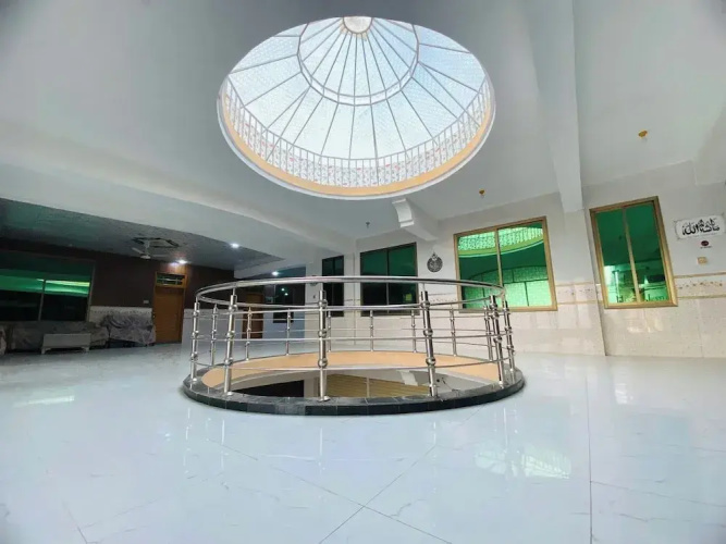 Hotel Holiday Inn