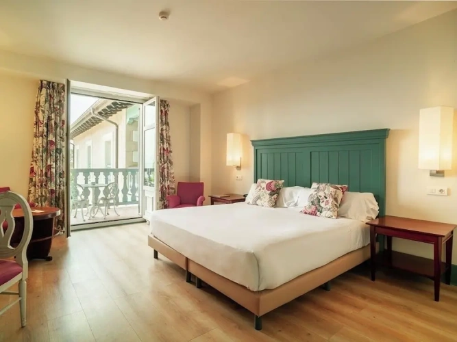 Premium Triple room with balcony