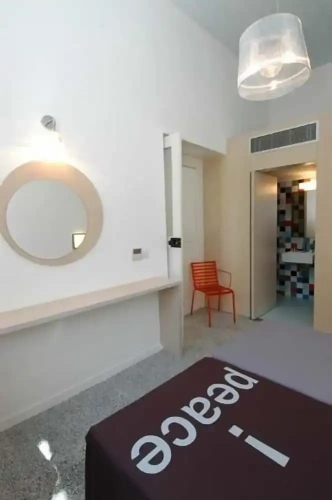 Standard Twin room with view