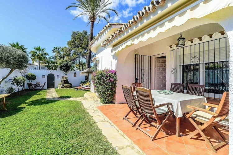 3 Bedrooms Villa