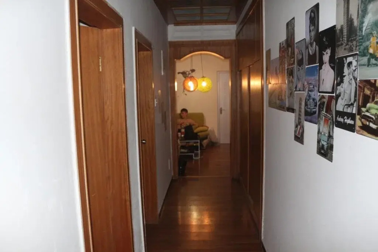 Yiluxiangxi Hostel