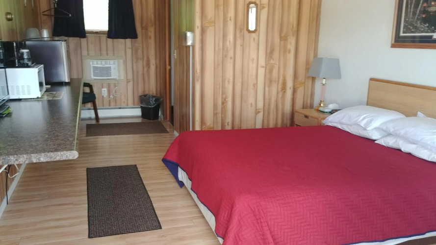 Falls Motel