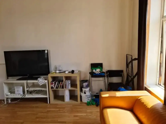 T13 Small Room