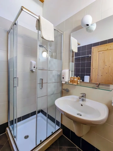 Standard Triple room with balcony and with mountain view