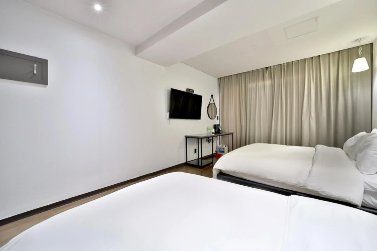 Hound Hotel Seomyeon 1st Street