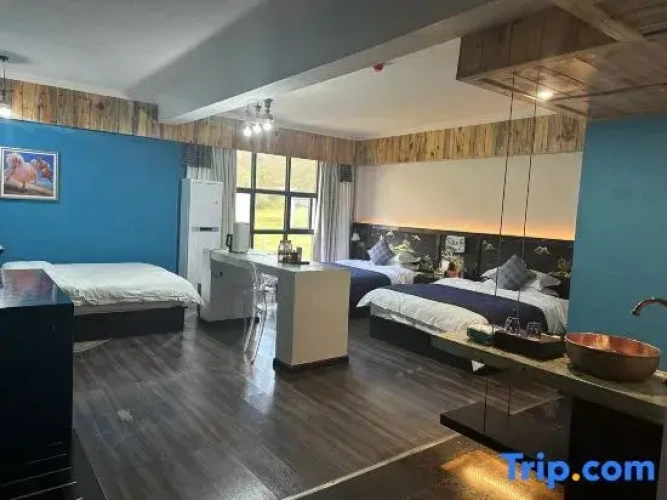 Standard Sextuple room