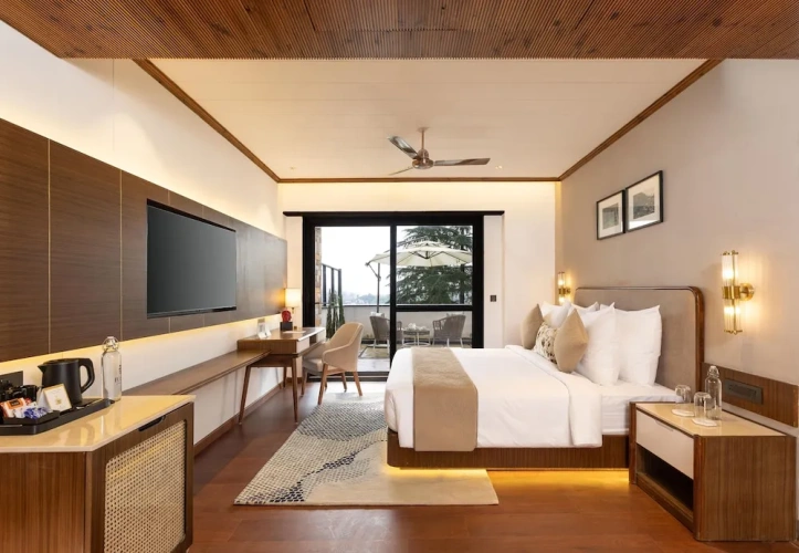 Deluxe Double room with balcony