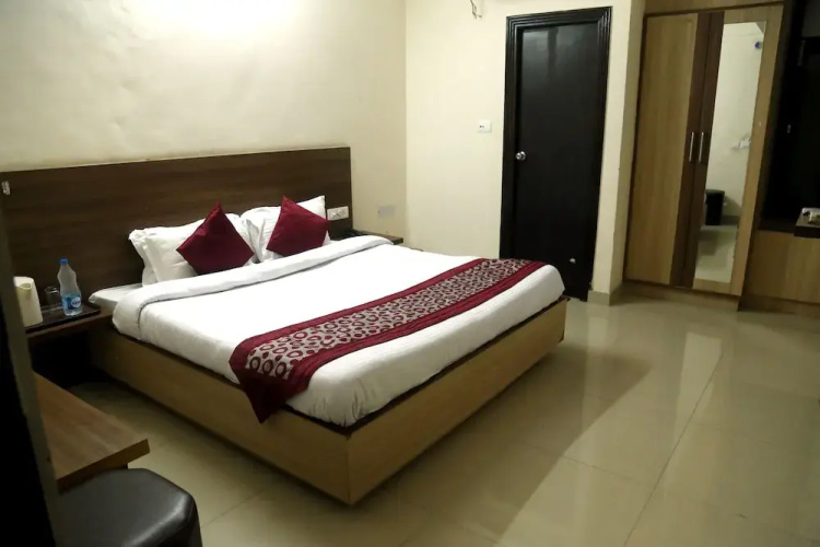 OYO 6394 Hotel Karma