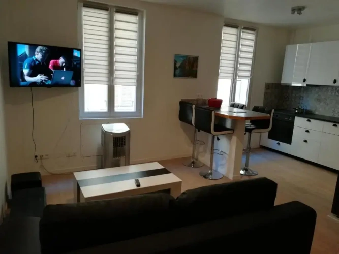 2 Bedrooms Apartment