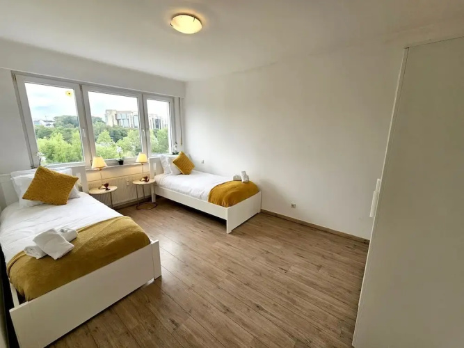 Well Appointed 2BR w terrace&parking
