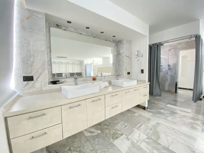 Luxury room