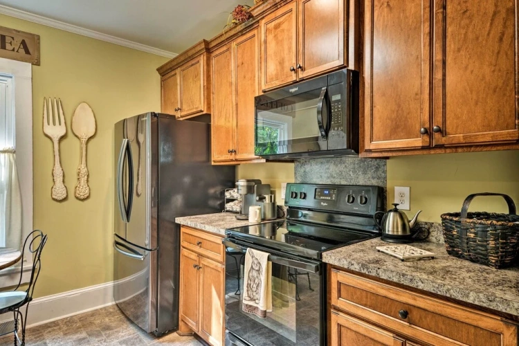 2 Bedrooms Cottage
