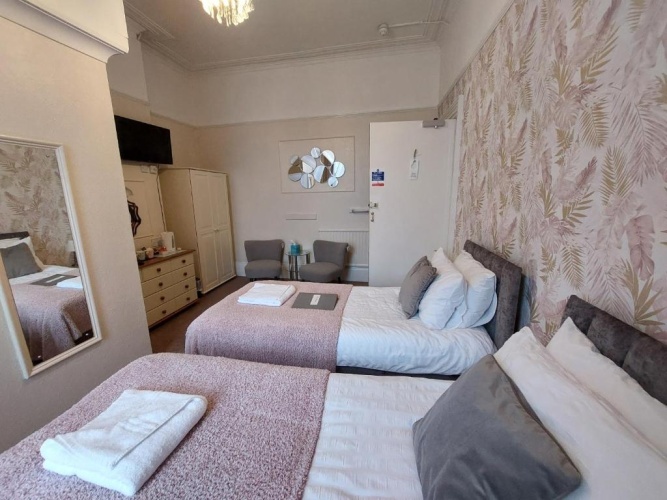 Deluxe Twin room