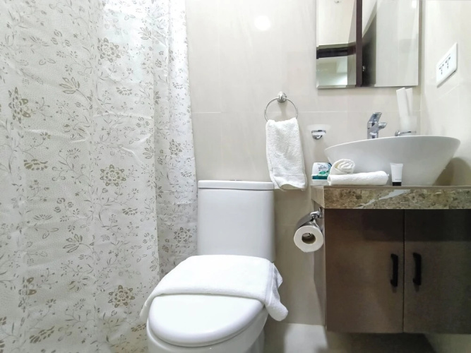 Manzil Anilao B&B 2 bdr apt U4