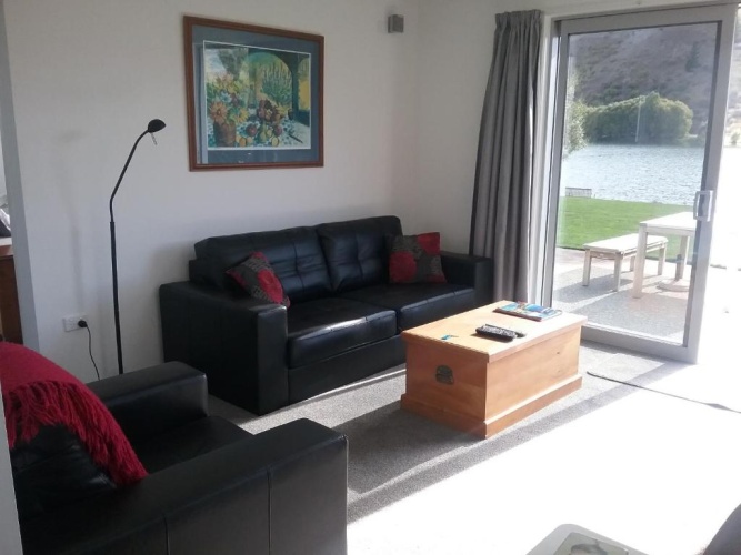 2 Bedrooms Cottage