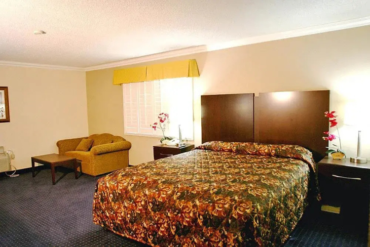 Motel 6 Van Nuys