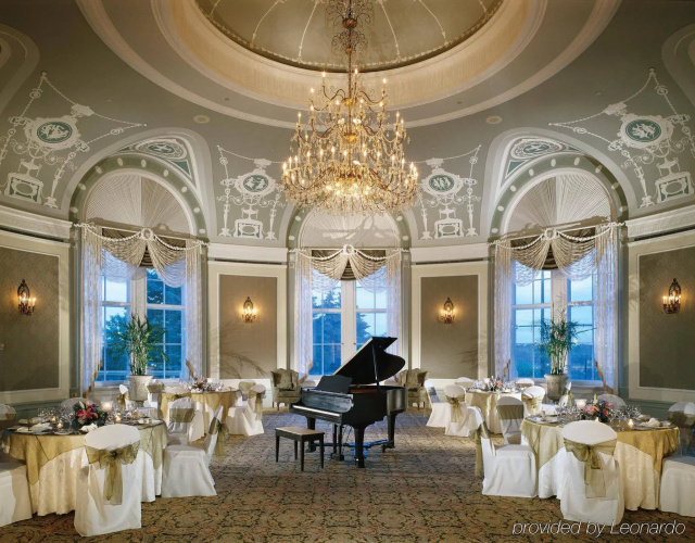 Fairmont Hotel Macdonald photo 22