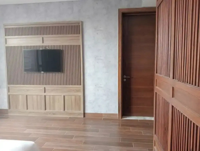 Gold Riverside Apartment & Villa