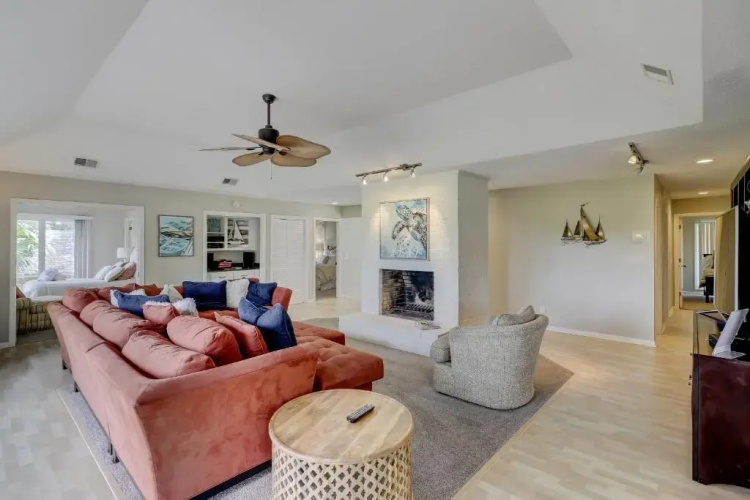 12 Bald Eagle West 5 BR Sea Pines Pool