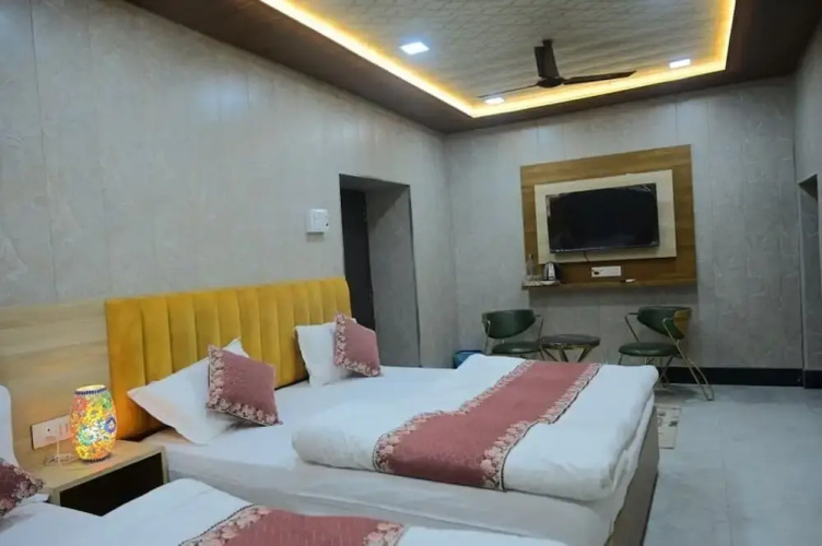 Saryu River View- Kanchan Bhawan