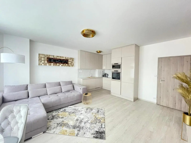 New Luxury City centre apartment with panoramic view, free parking