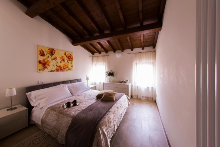 2 Bedrooms Duplex Apartment