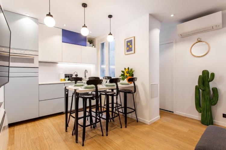 3 Bedrooms Apartment