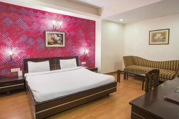 Elm Tree Amritsar