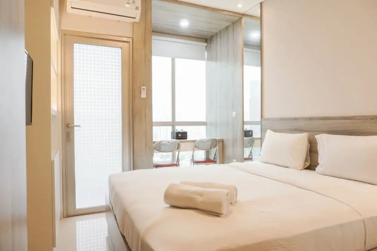 Stunning Studio at Ciputra World 2 Apartment