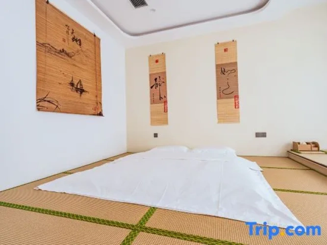 1 Bedroom Suite