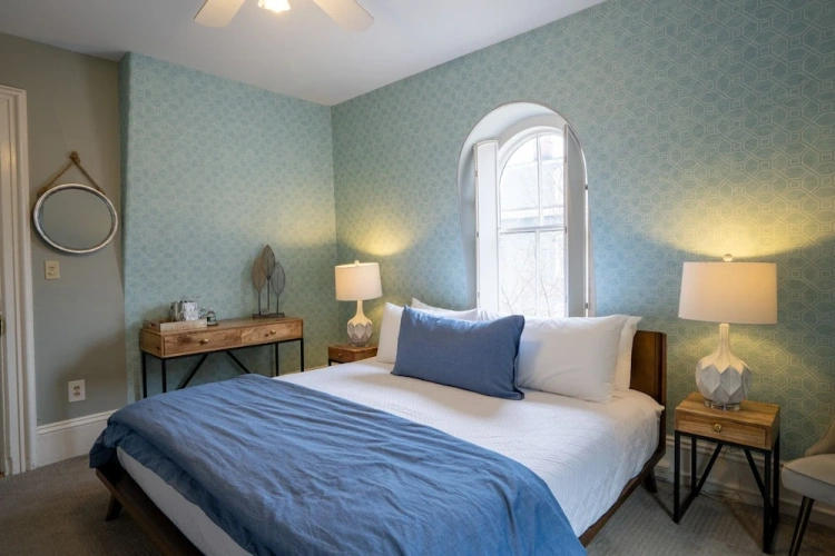Standard Double room with city view