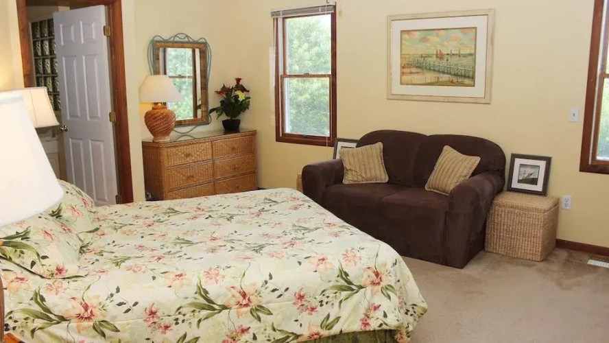 Cabaret III - 6 Br Home