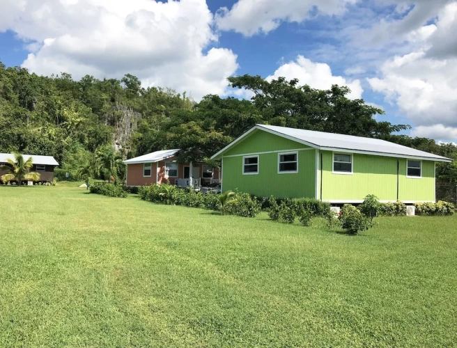 2 Bedrooms Premium Cottage with garden view