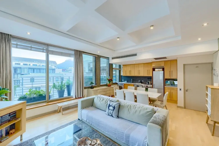 1003 Cartwright